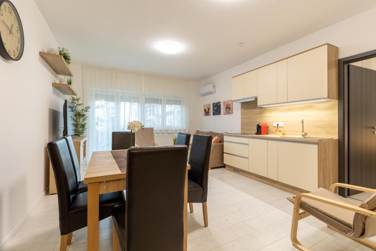 Leda Apartmanok By Bltn Siófok Eksteriør bilde