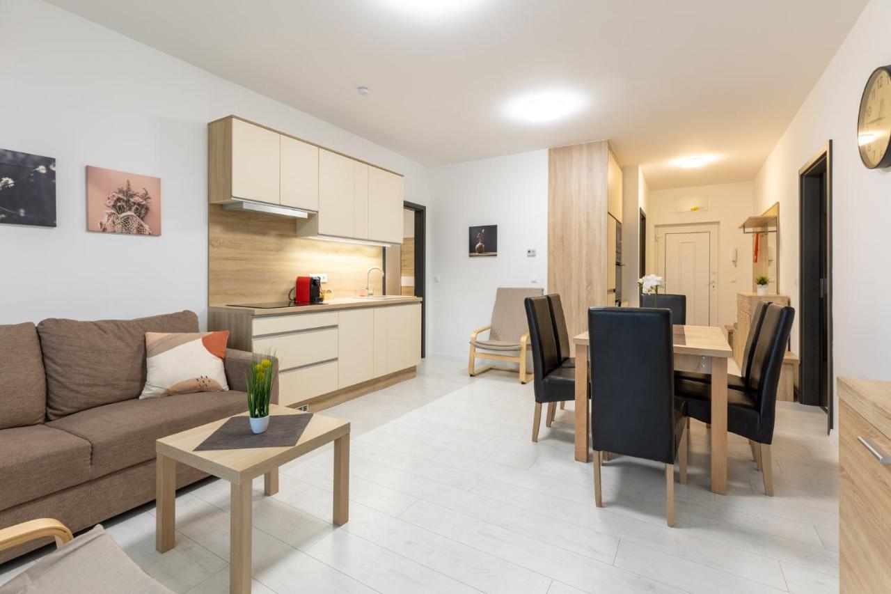 Leda Apartmanok By Bltn Siófok Eksteriør bilde
